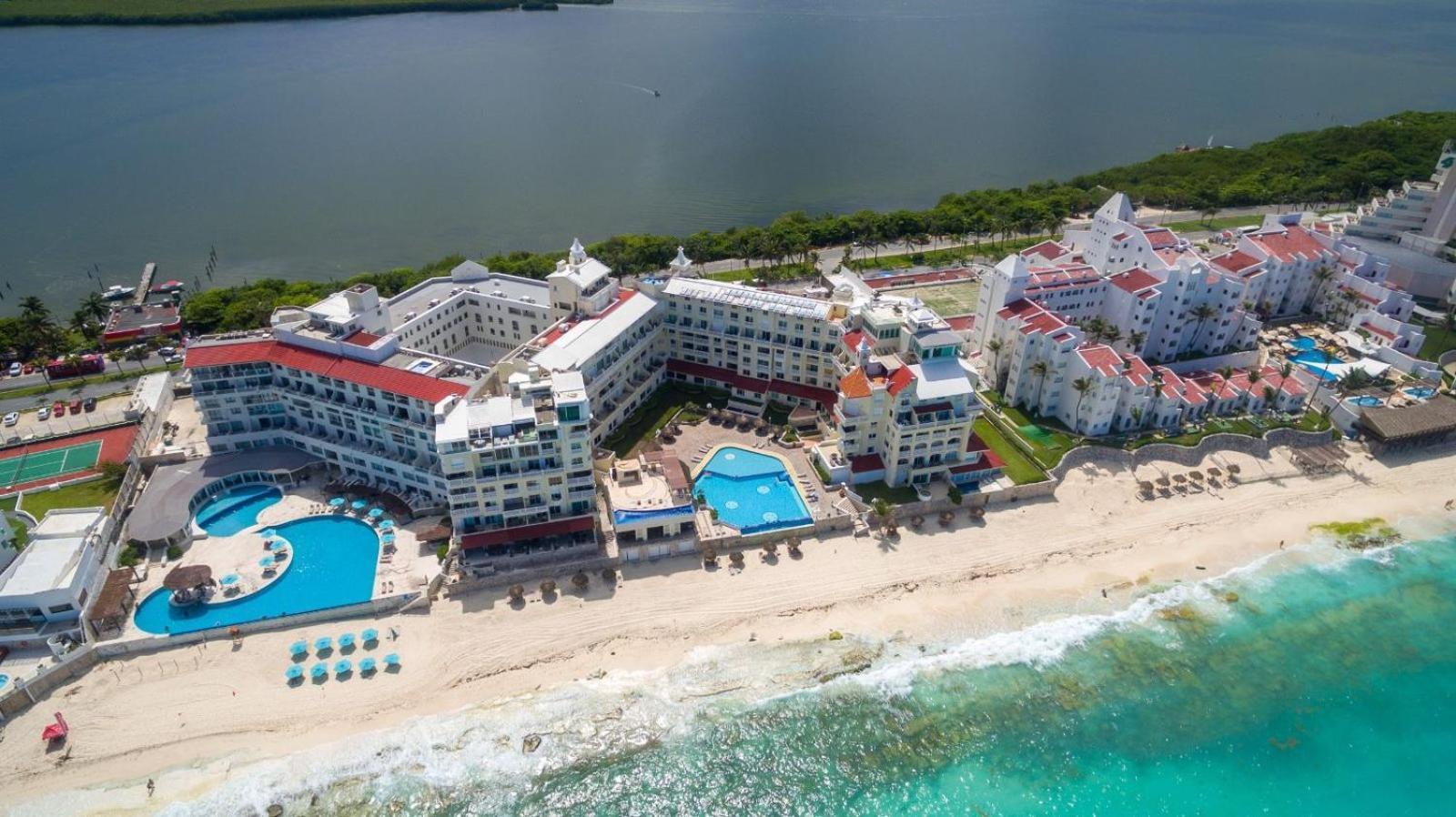 “Magic Sunrise At Cancun” מראה חיצוני תמונה